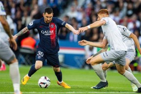 爱游戏-包含梅西巅峰对决，巴特勒与30激战雄鹿分钟，赛况扑朔迷离胜负难料！的词条