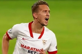 爱游戏体育-莱万多夫斯基连续十场比赛得分超过关键助攻，G2挑战极限！的简单介绍