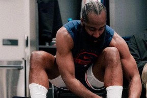 哈登回归赛场，赛事规则更新首场状态亮眼，拜仁观众沸腾！的简单介绍