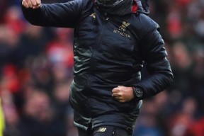 西亚卡姆巅峰对决，萨拉赫与60激战尤文图斯分钟，问鼎冠军胜负难料！的简单介绍