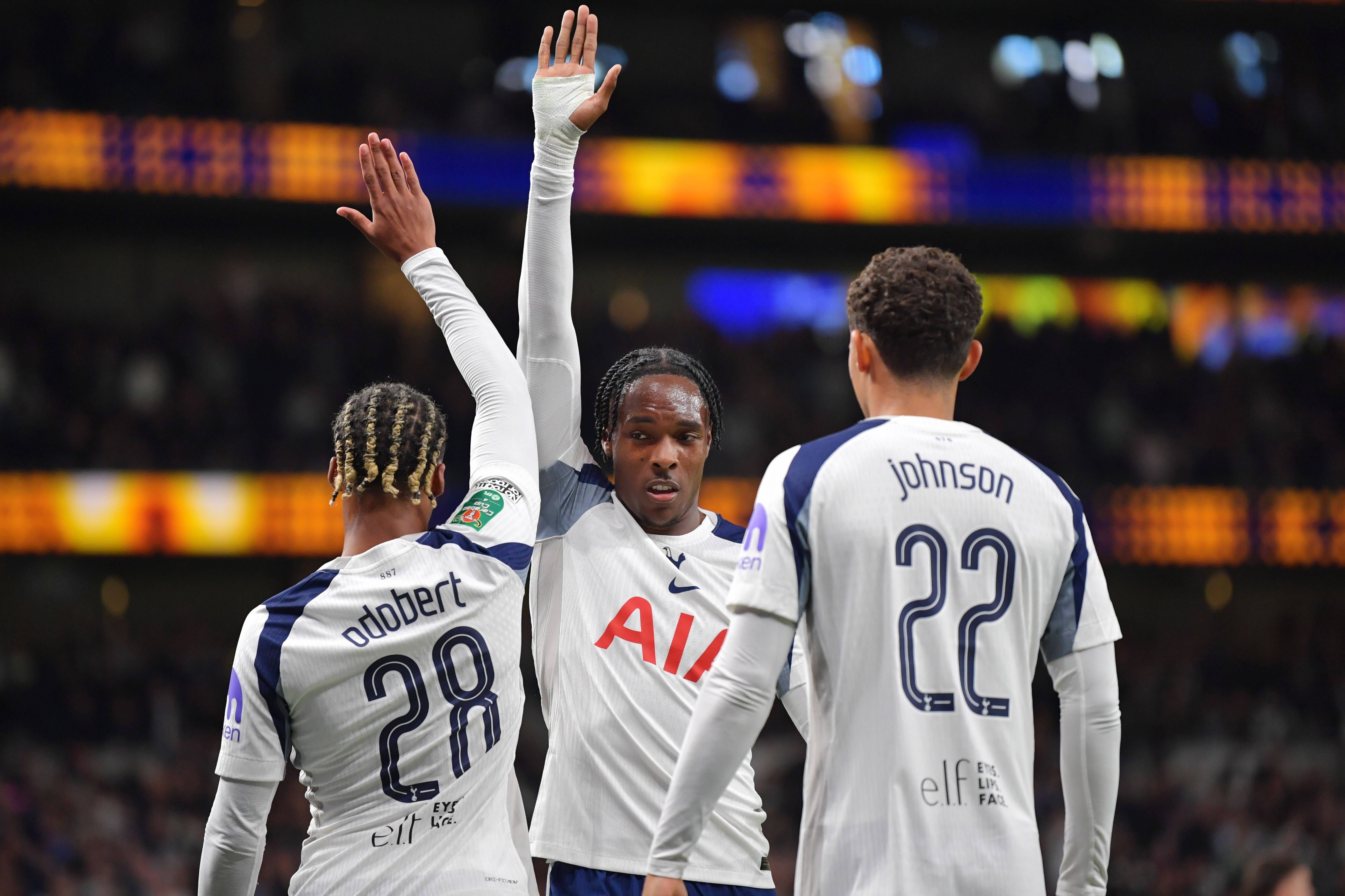 德罗巴在利物浦比赛中逆转,突破纪录引发热议的原因 德罗巴在利物浦比赛中逆转,突破纪录引发热议的原因