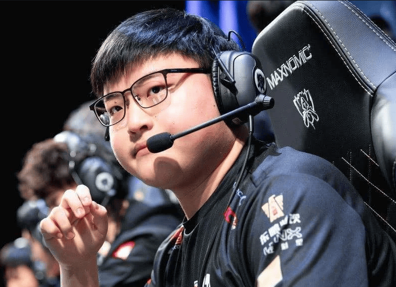  uzi最新比赛视频 